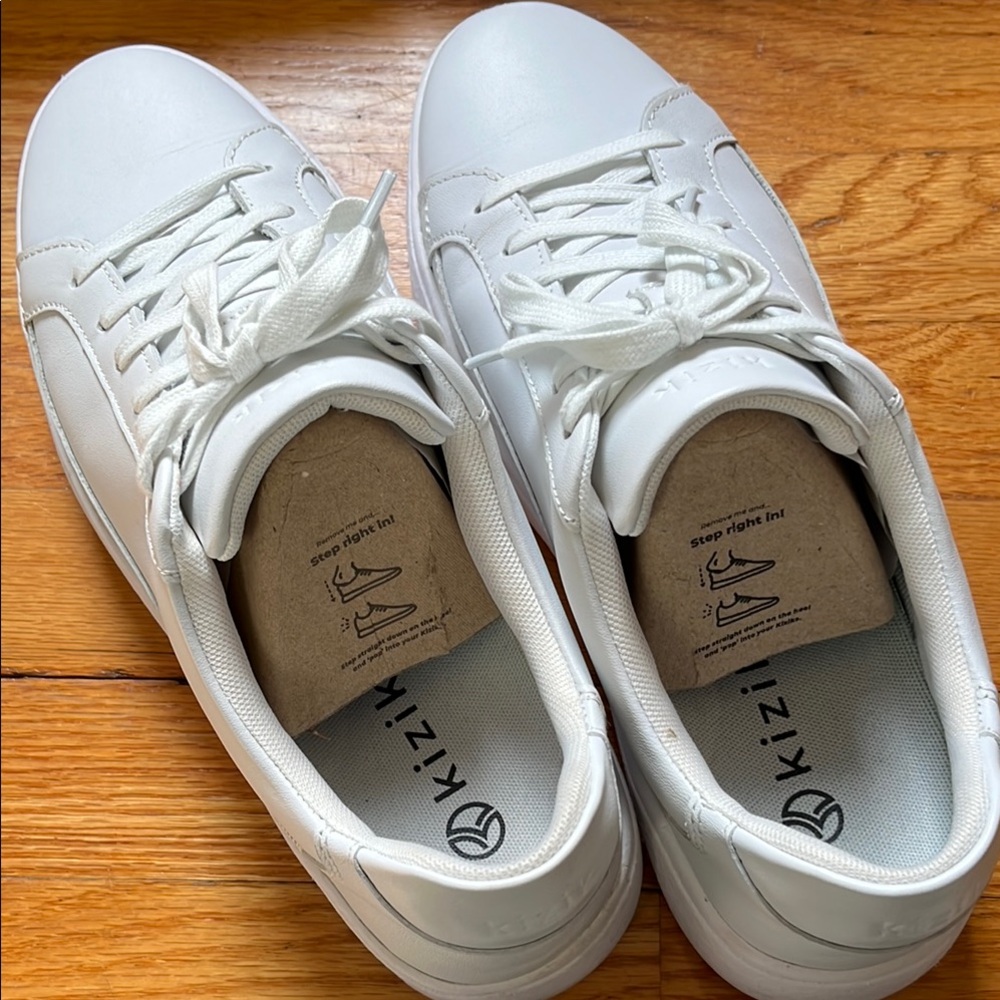Kizik Vegas Ivory White in men’s 10 or women’s 11.5